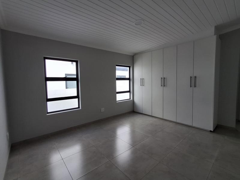 3 Bedroom Property for Sale in Britannia Bay Western Cape